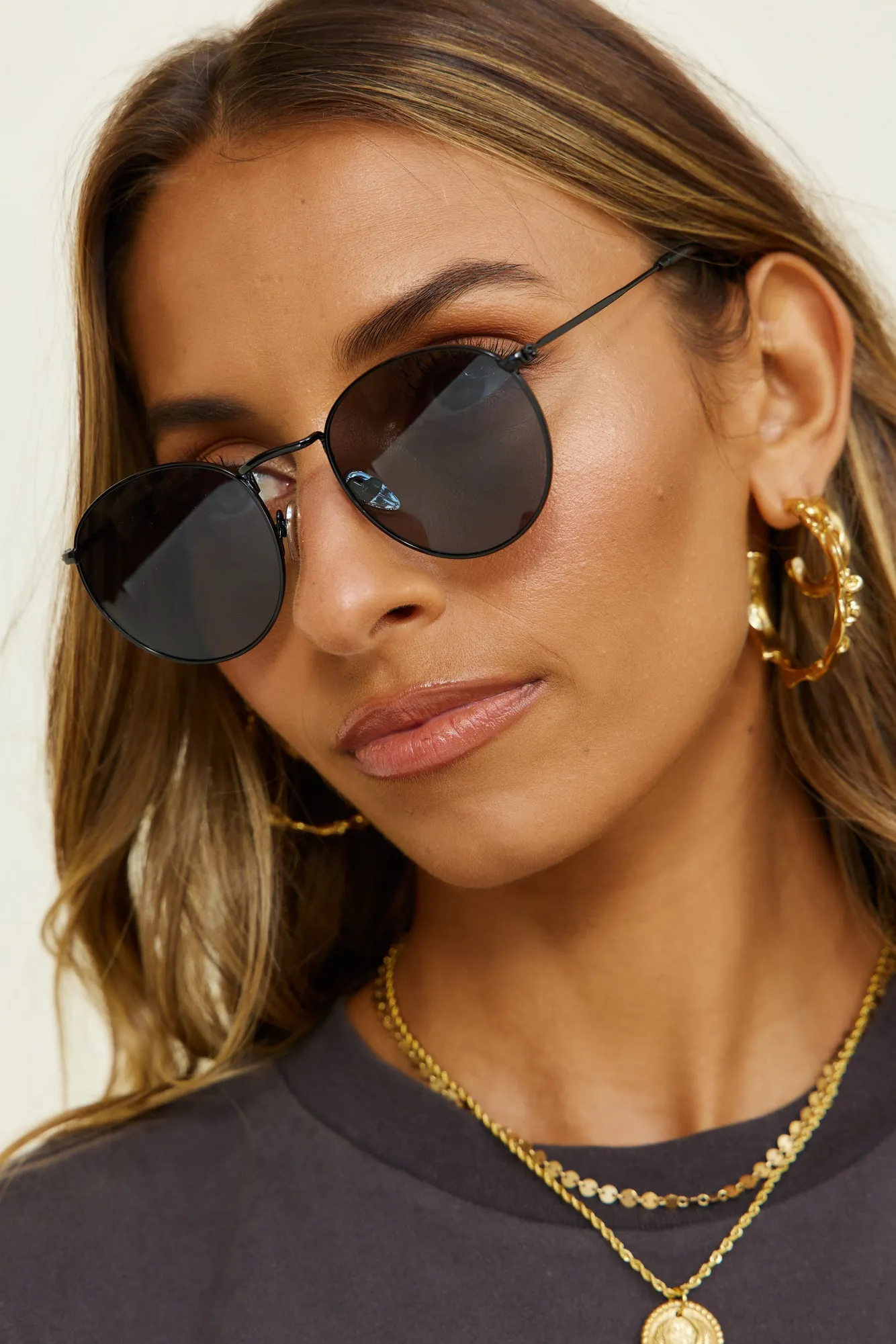 BANBÉ The Hawkins Sunglasses Black Smoke