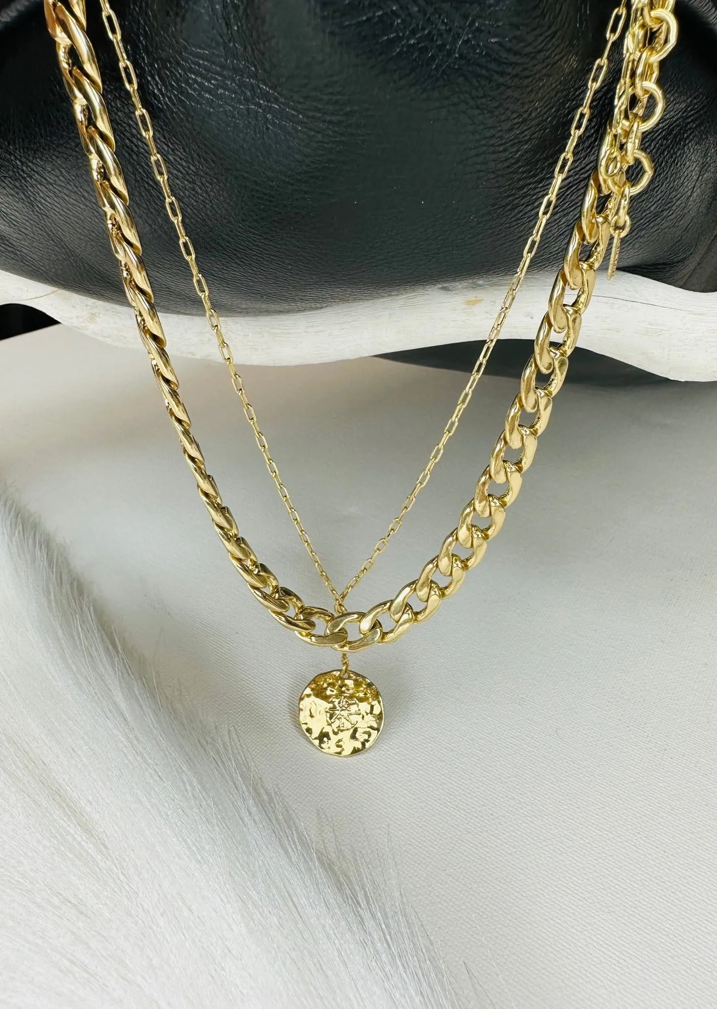 COMPASS 2-IN-1 GOLD NECKLACE